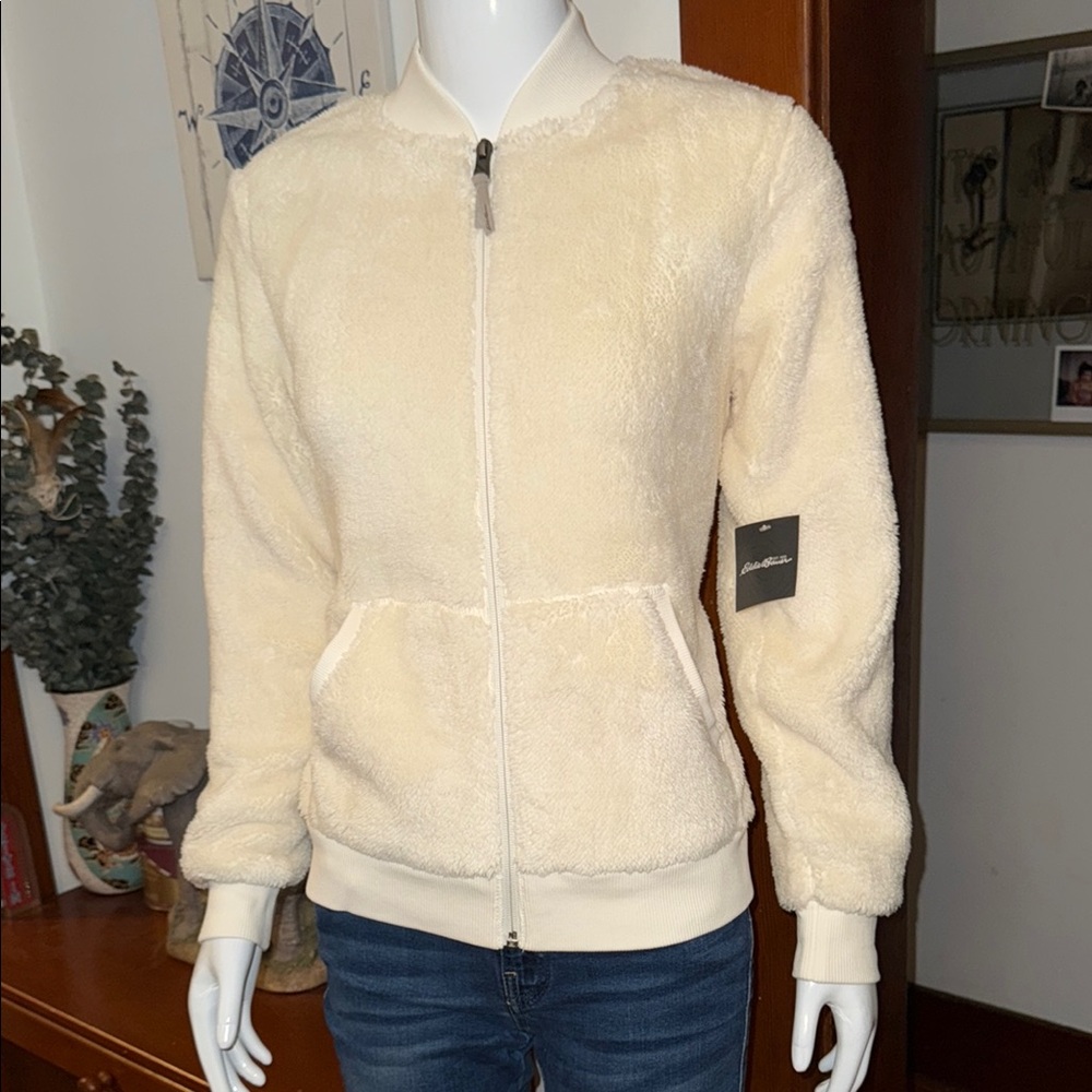 NWT Eddie Bauer size small Cream fleece like Jacket